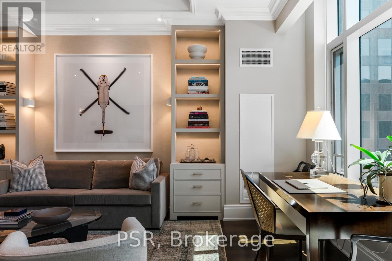 3605 - 311 Bay Street, Toronto, ON - Indoor