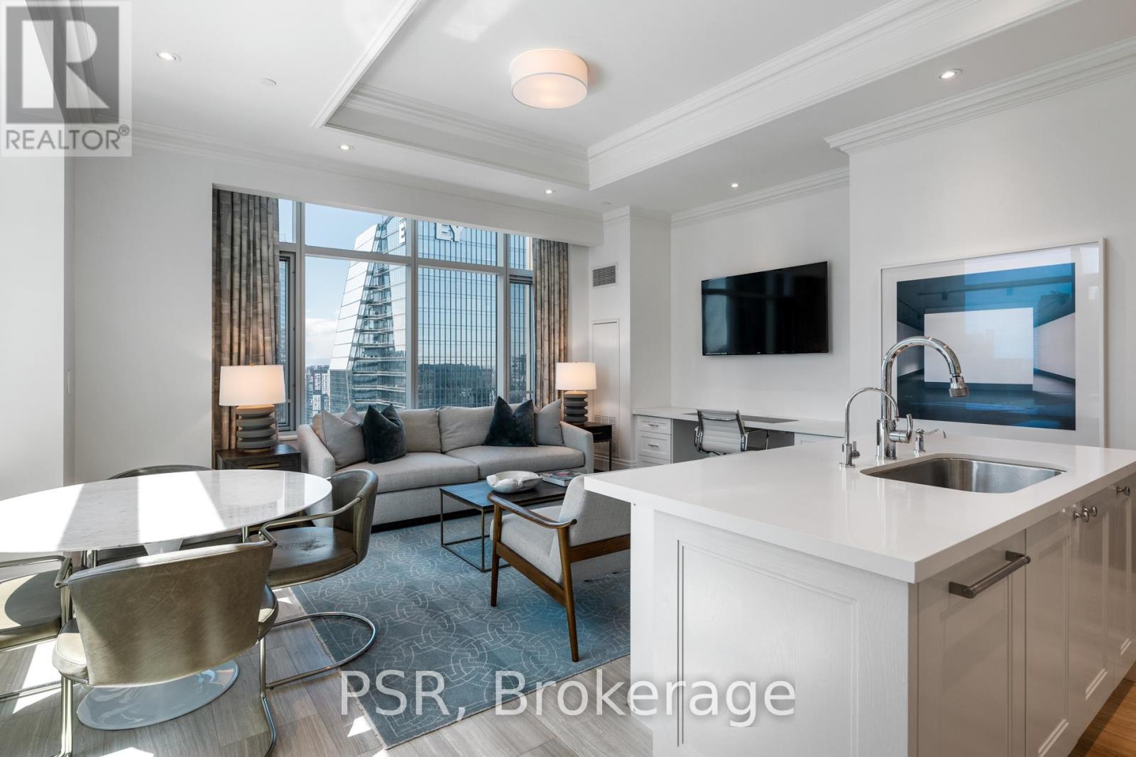 3605 - 311 Bay Street, Toronto, ON - Indoor