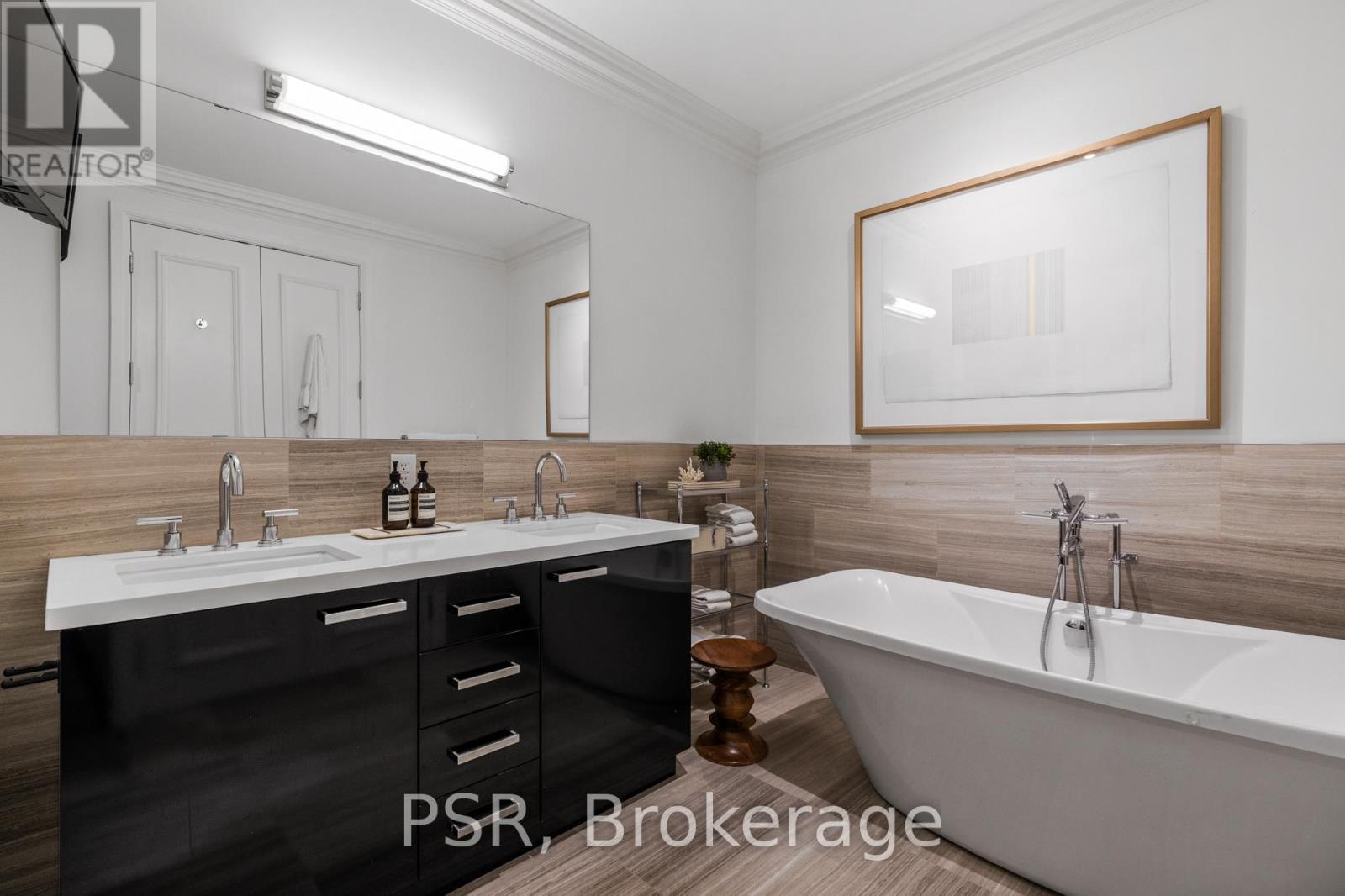3605 - 311 Bay Street, Toronto, ON - Indoor Photo Showing Bathroom