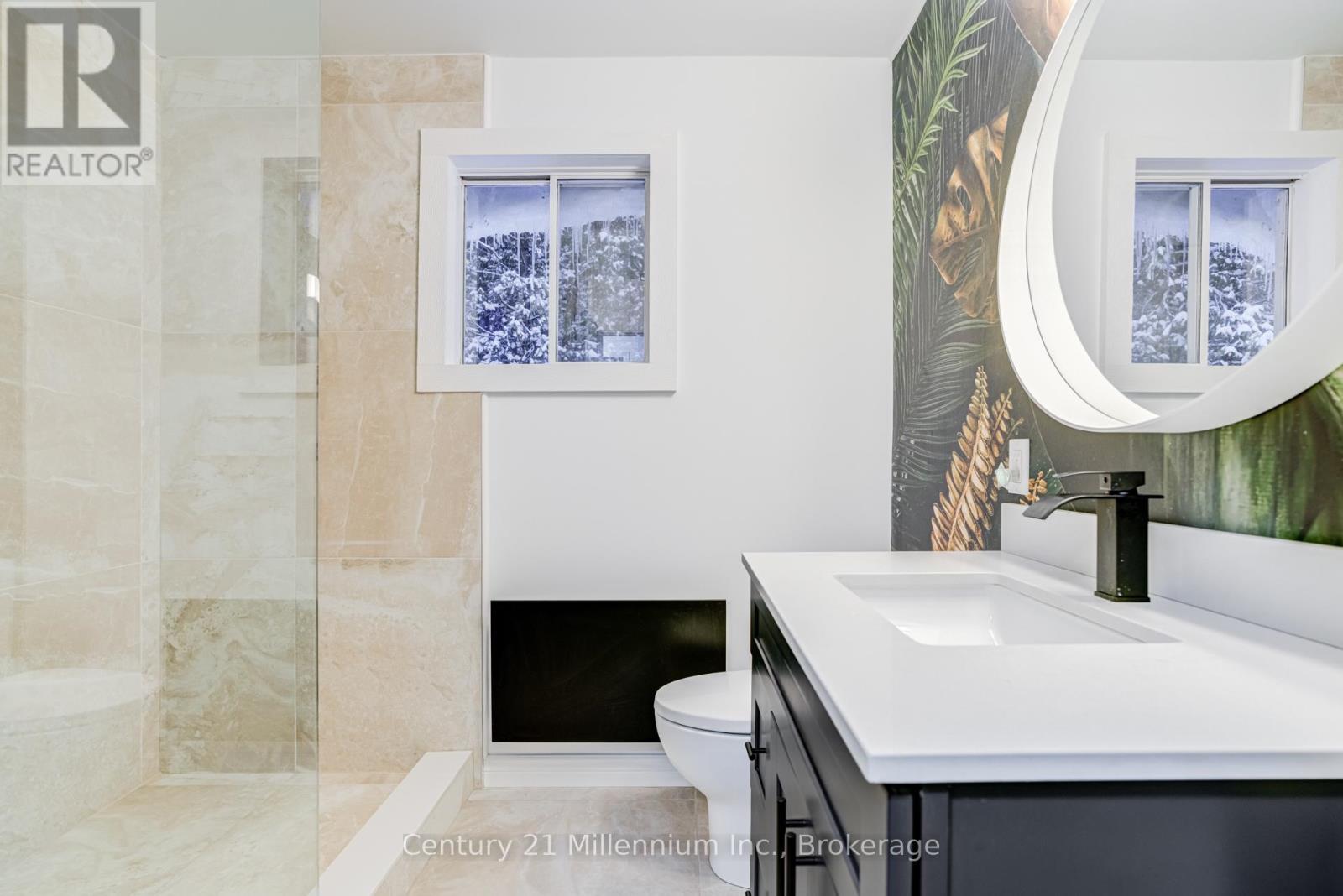1025 West Road, Northern Bruce Peninsula, ON - Indoor Photo Showing Bathroom