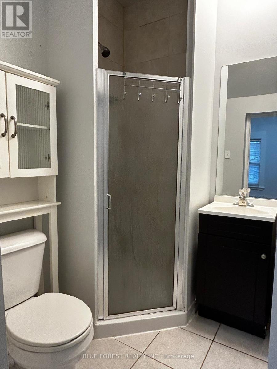 3 pc - 3 - 1 Waverly Place, London East (East F), ON