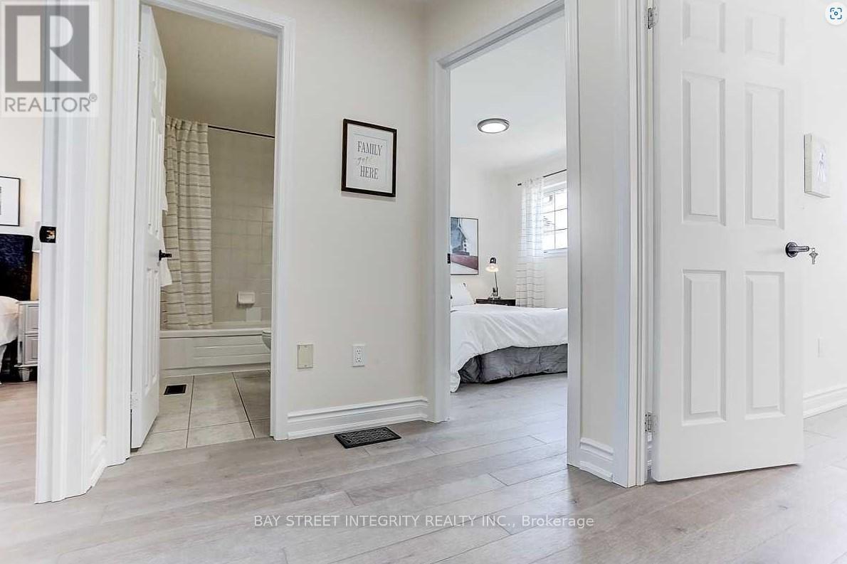 2221 Amberglen Court, Oakville, ON - Indoor Photo Showing Other Room