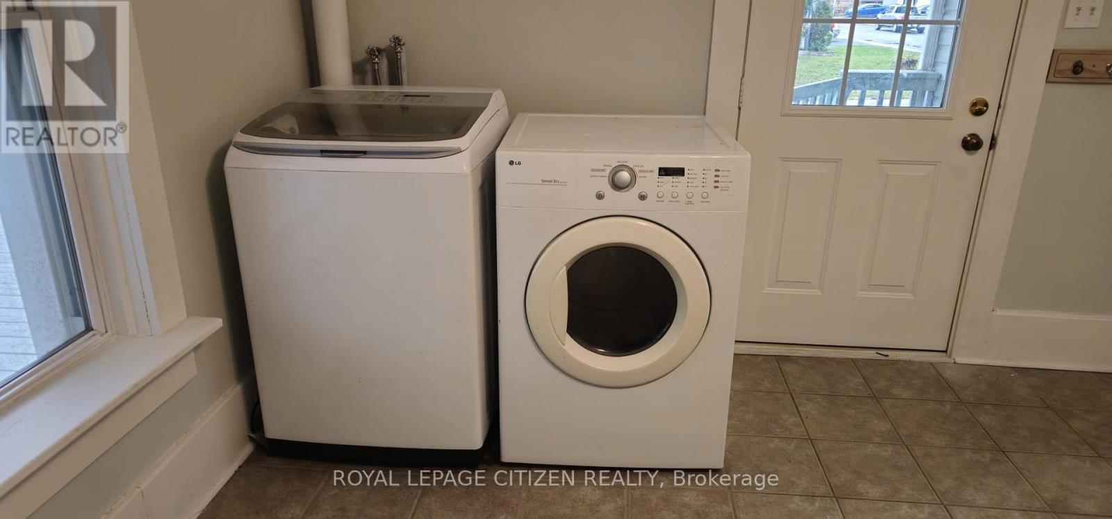 92 Mill Street W, Greater Napanee, ON - Indoor Photo Showing Laundry Room