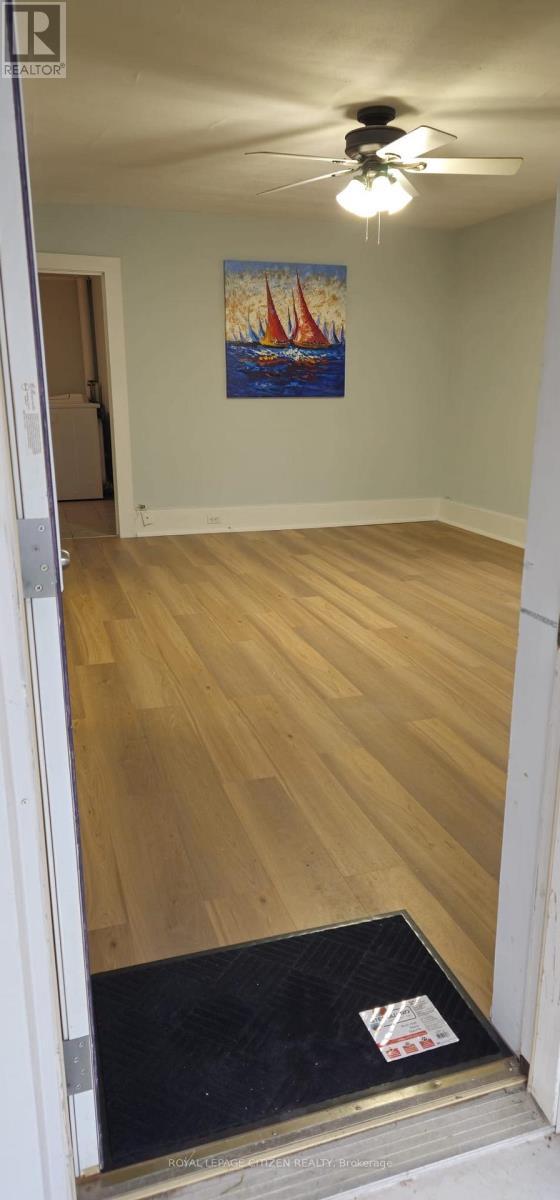 92 Mill Street W, Greater Napanee, ON - Indoor