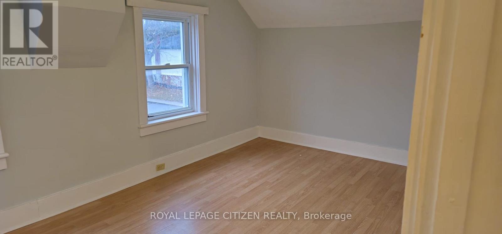 92 Mill Street W, Greater Napanee, ON - Indoor Photo Showing Other Room