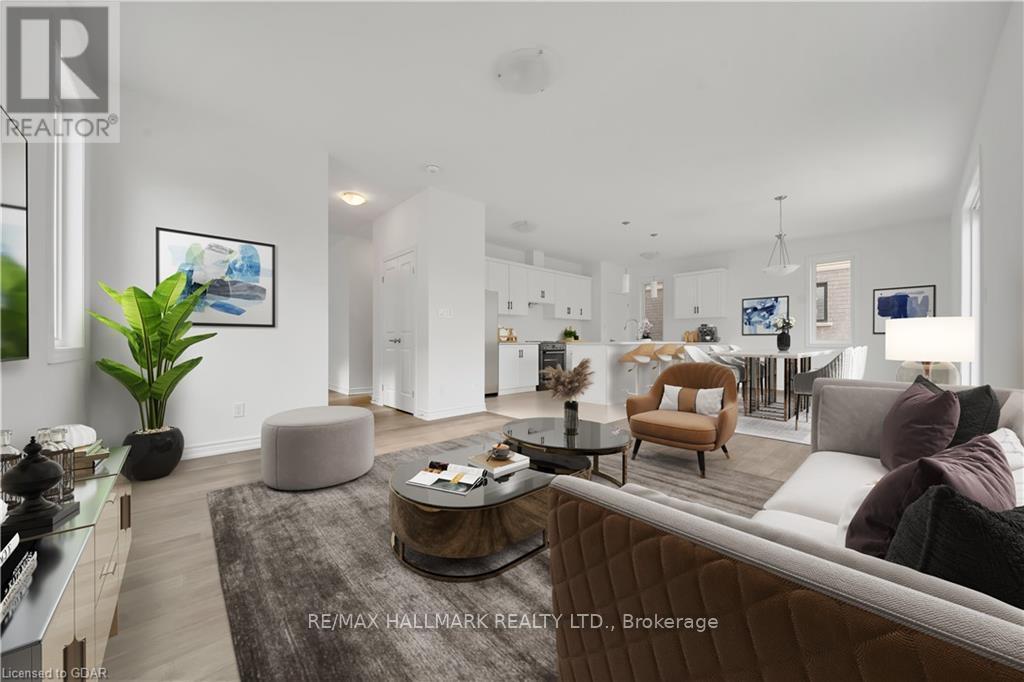 7871 Seabiscuit Drive, Niagara Falls, ON - Indoor Photo Showing Living Room