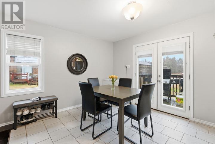 22275 Highway 17, Iron Bridge, ON - Indoor Photo Showing Dining Room