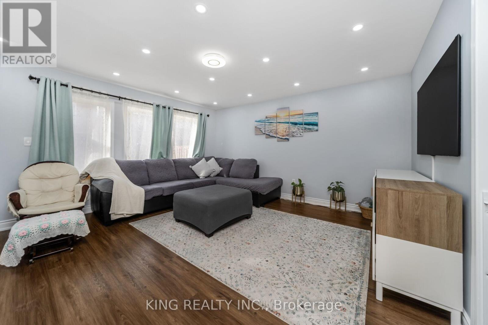 87 Fletcher Circle, Cambridge, ON - Indoor Photo Showing Living Room