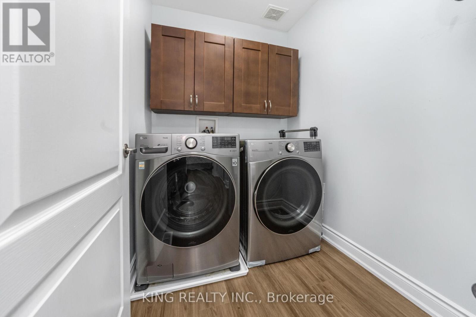87 Fletcher Circle, Cambridge, ON - Indoor Photo Showing Laundry Room
