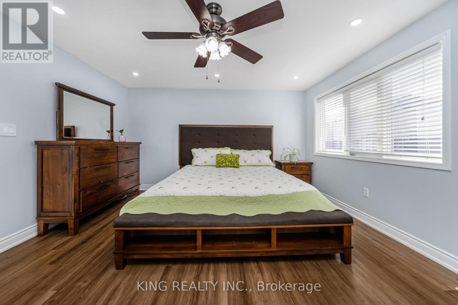 87 Fletcher Circle, Cambridge, ON - Indoor Photo Showing Bedroom