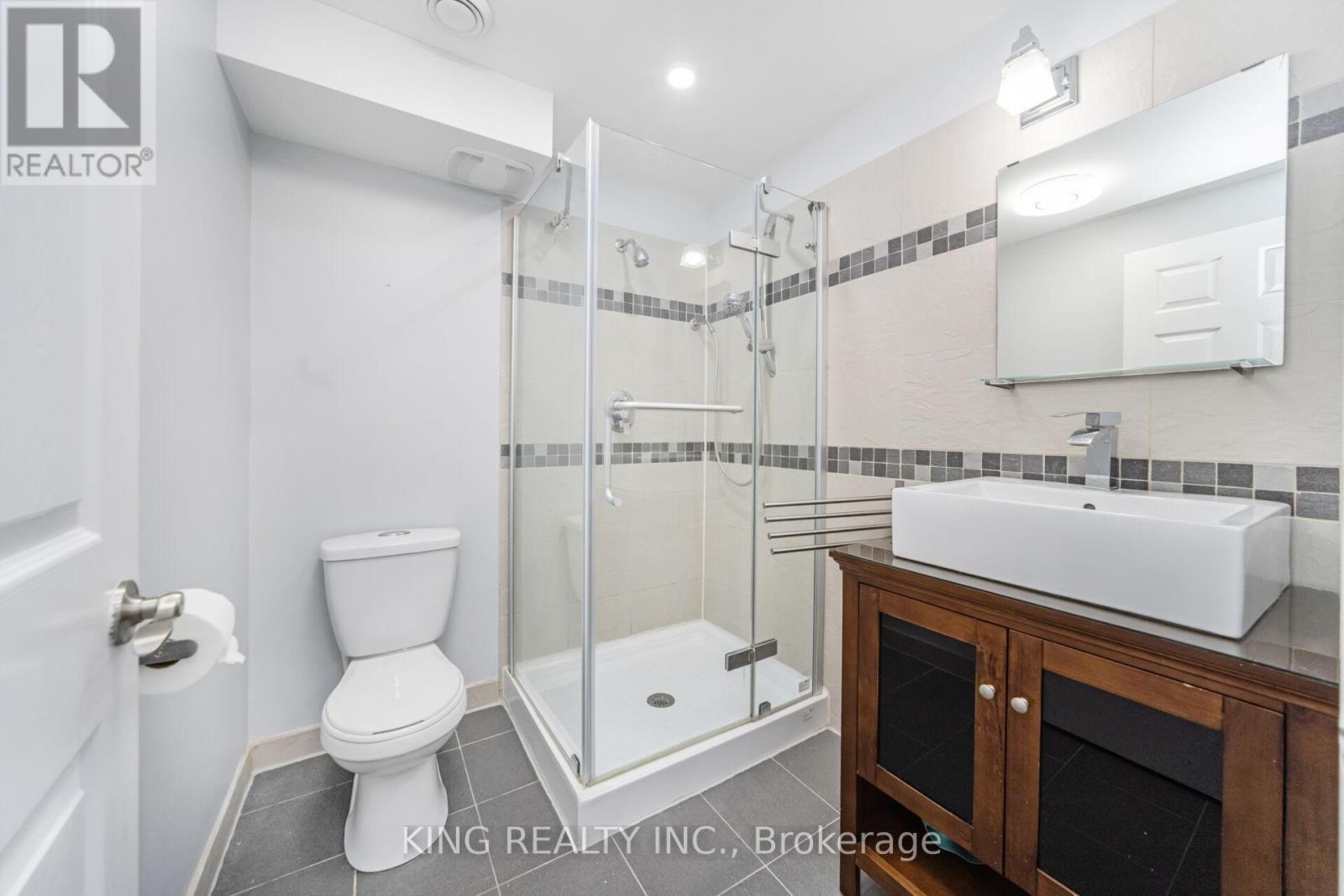 87 Fletcher Circle, Cambridge, ON - Indoor Photo Showing Bathroom