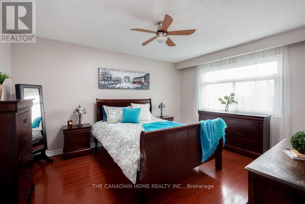 17 Claypine Trail, Brampton (Brampton North), ON - Indoor Photo Showing Bedroom