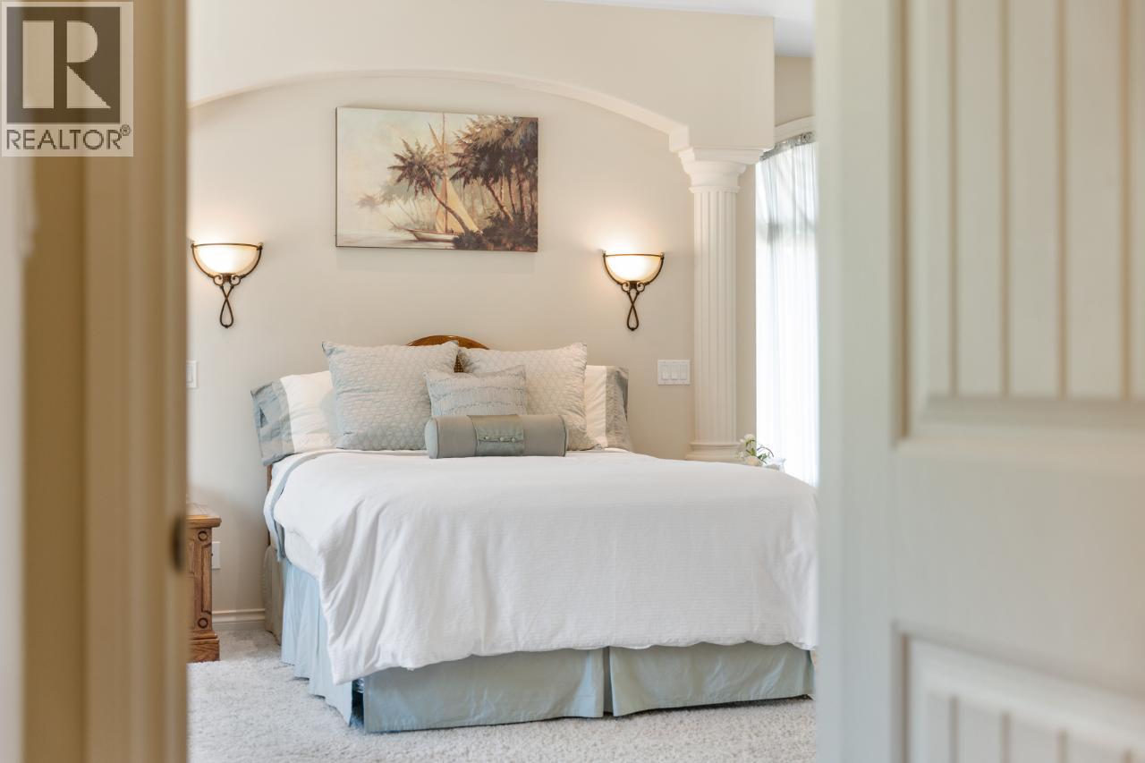 1480 Nighthawk Drive, Castlegar, BC - Indoor Photo Showing Bedroom