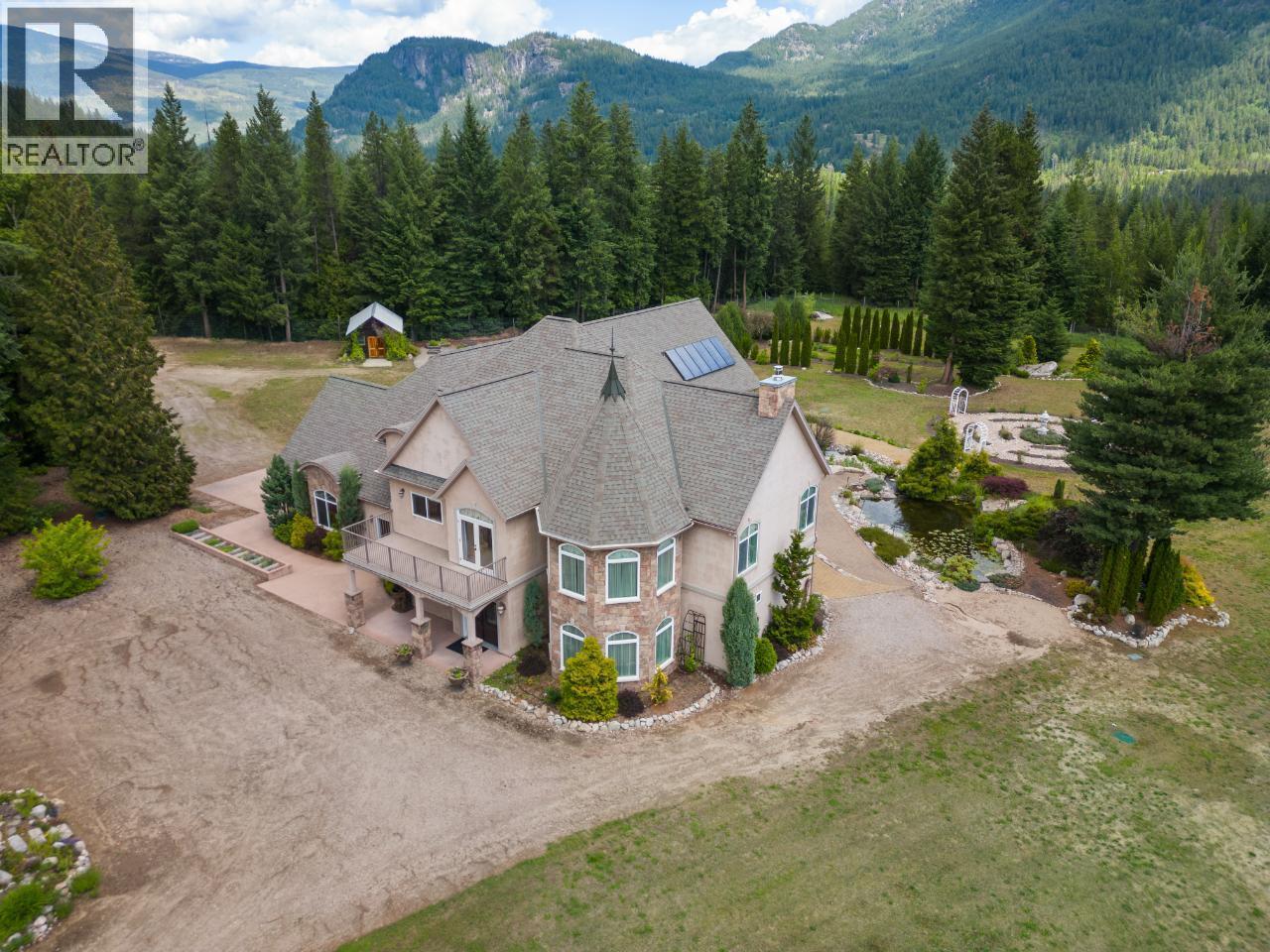 1480 Nighthawk Drive, Castlegar, BC - Outdoor With View
