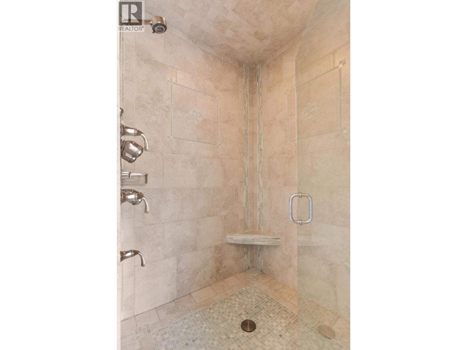1480 Nighthawk Drive, Castlegar, BC - Indoor Photo Showing Bathroom