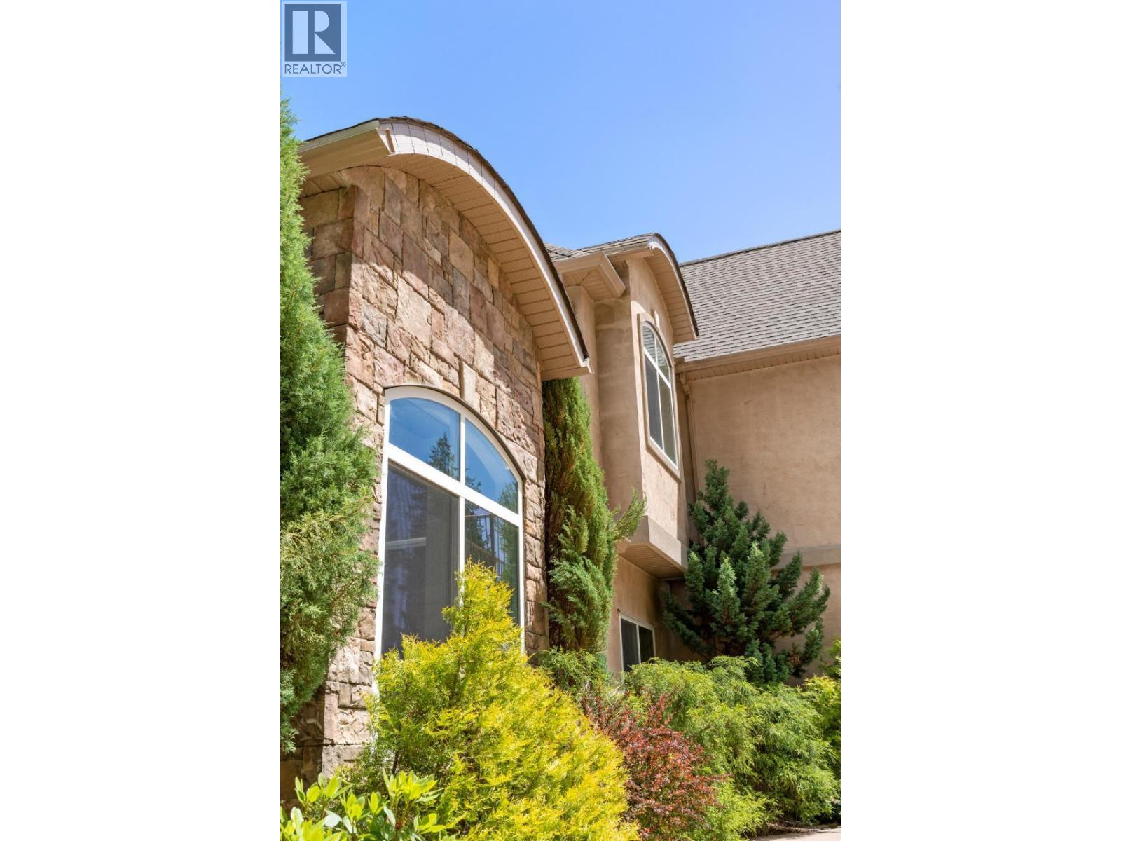 1480 Nighthawk Drive, Castlegar, BC - Outdoor