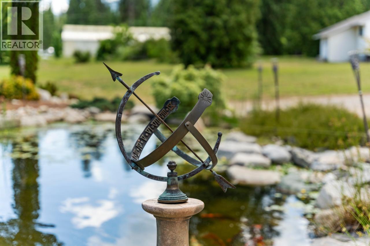 1480 Nighthawk Drive, Castlegar, BC - Outdoor With View