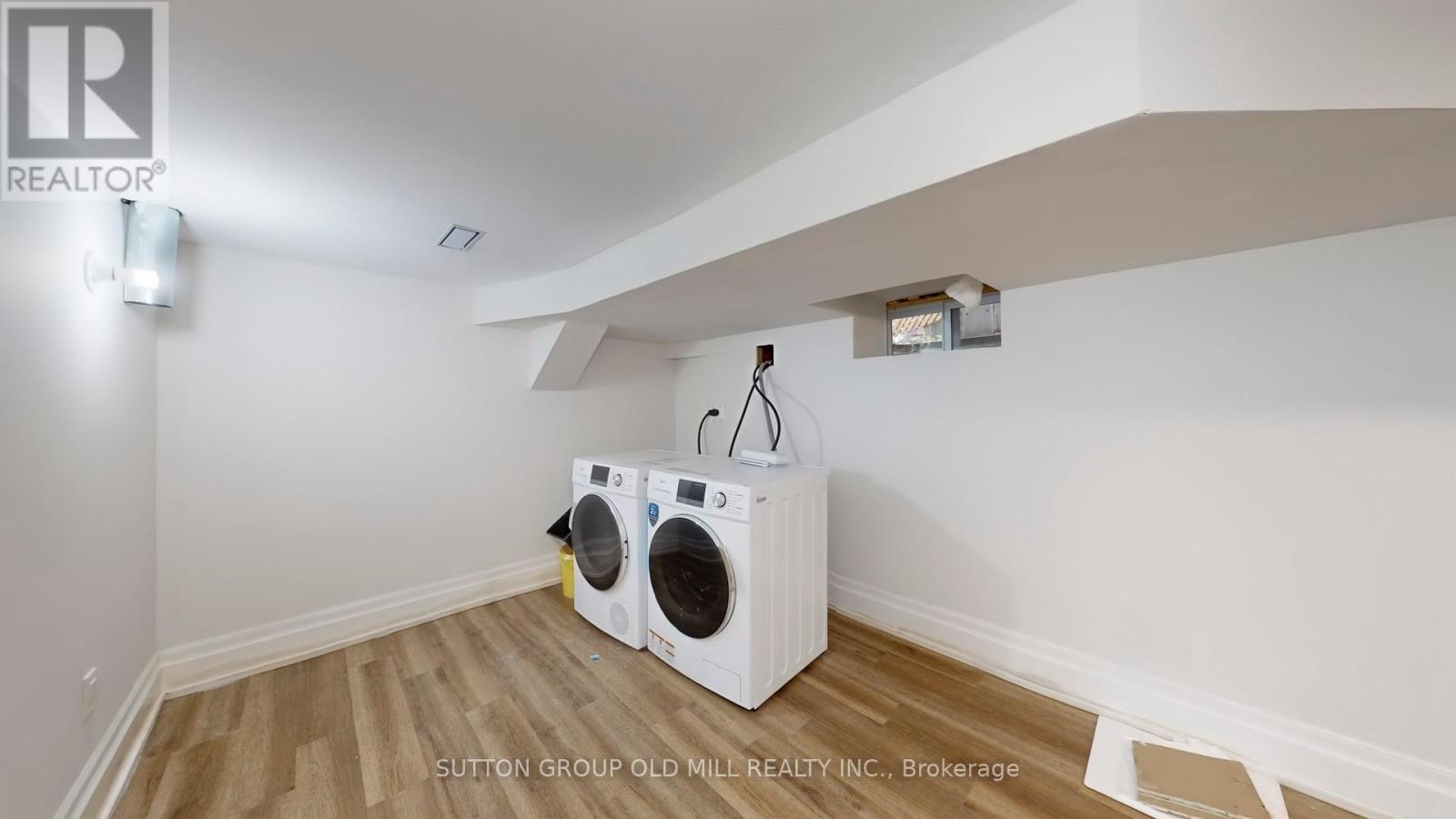 59 Shirley Street, Toronto, ON - Indoor Photo Showing Laundry Room