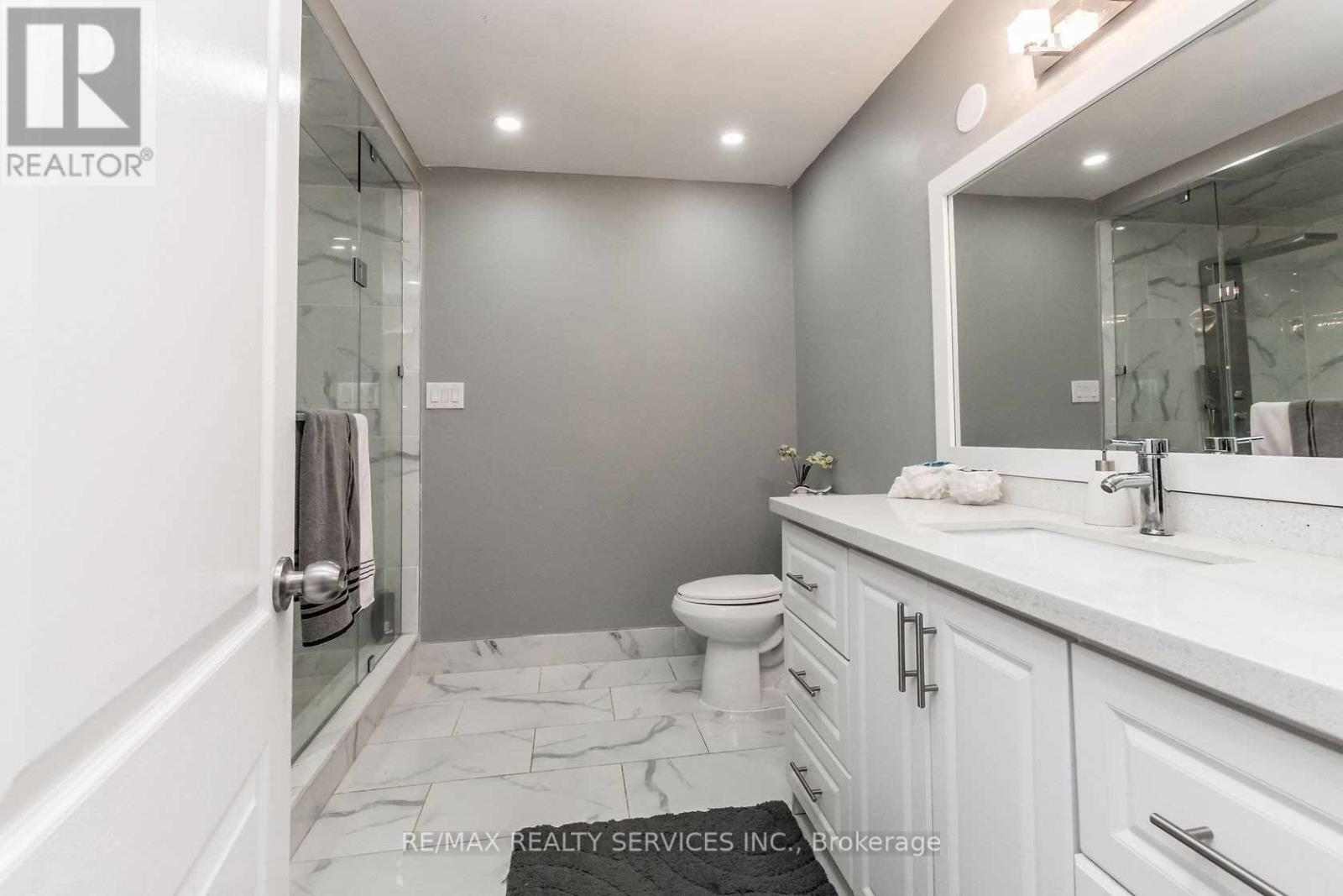 14394 Bramalea Road, Caledon, ON - Indoor Photo Showing Bathroom