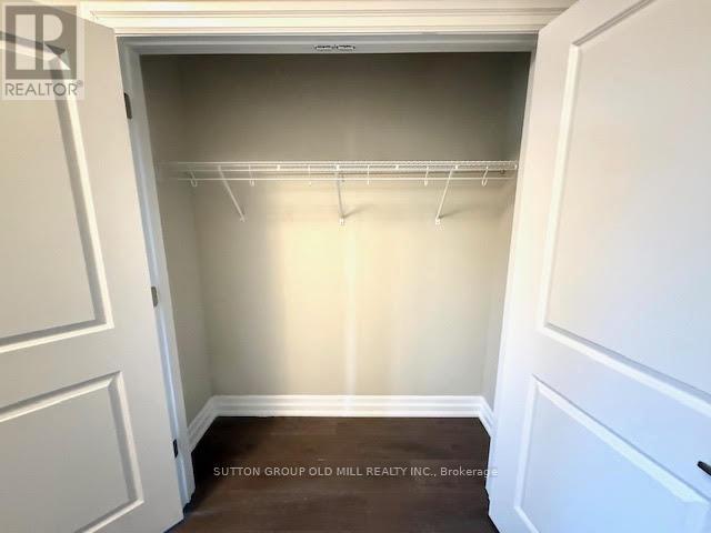 1B - 259 Gerrard Street E, Toronto, ON - Indoor With Storage