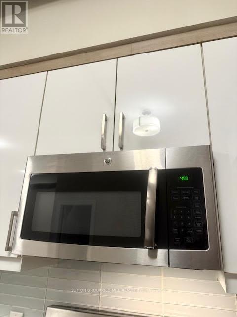 1B - 259 Gerrard Street E, Toronto, ON - Indoor Photo Showing Kitchen
