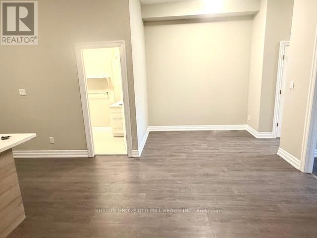 1B - 259 Gerrard Street E, Toronto, ON - Indoor Photo Showing Other Room