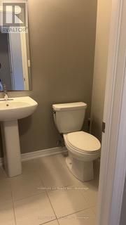 2 - 1890 Rymal Road E, Hamilton, ON - Indoor Photo Showing Bathroom