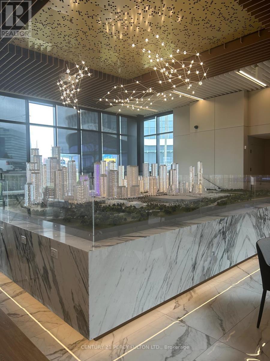 5310 - 195 Commerce Street, Vaughan, ON - Indoor