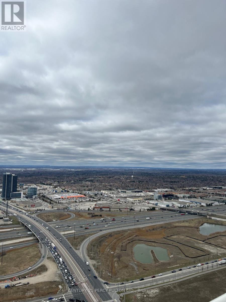 5310 - 195 Commerce Street, Vaughan, ON - Outdoor With View