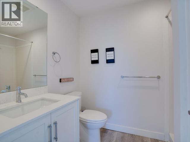 401-7175 Duncan Street, Powell River, BC - Indoor Photo Showing Bathroom