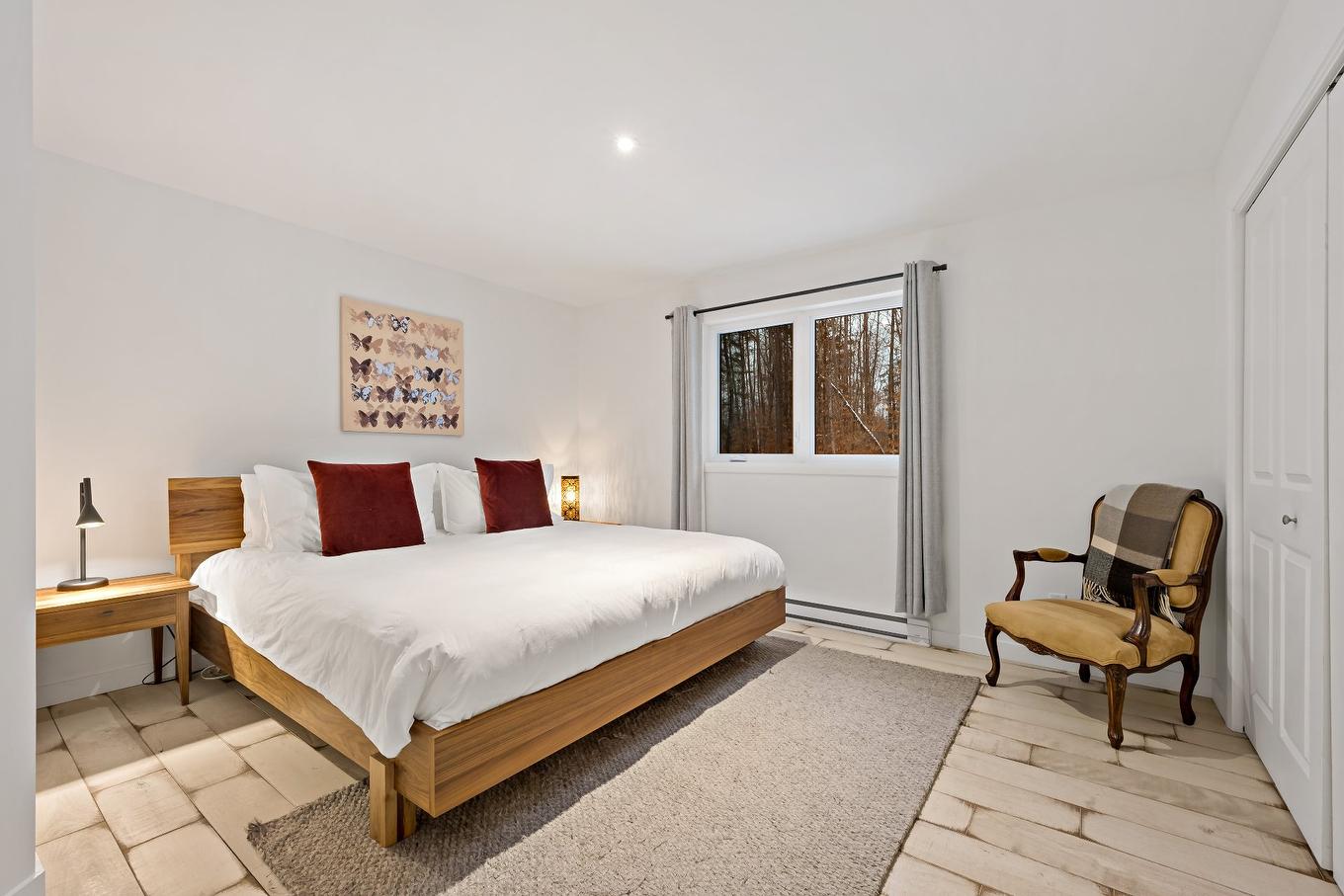 Chambre à coucher principale - 232 Ch. Des Monarques, Amherst, QC - Indoor Photo Showing Bedroom