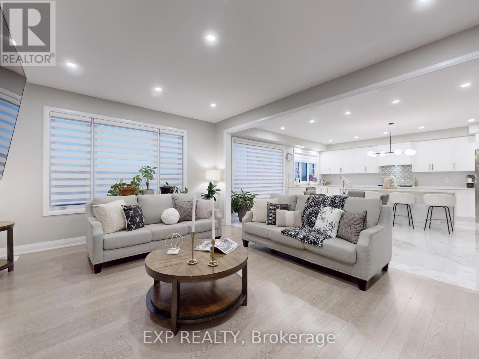 59 Lipscott Drive, Caledon, ON - Indoor Photo Showing Living Room