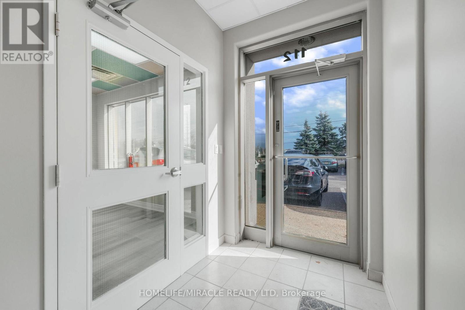 Entrance - 112 - 2 Automatic Drive, Brampton, ON