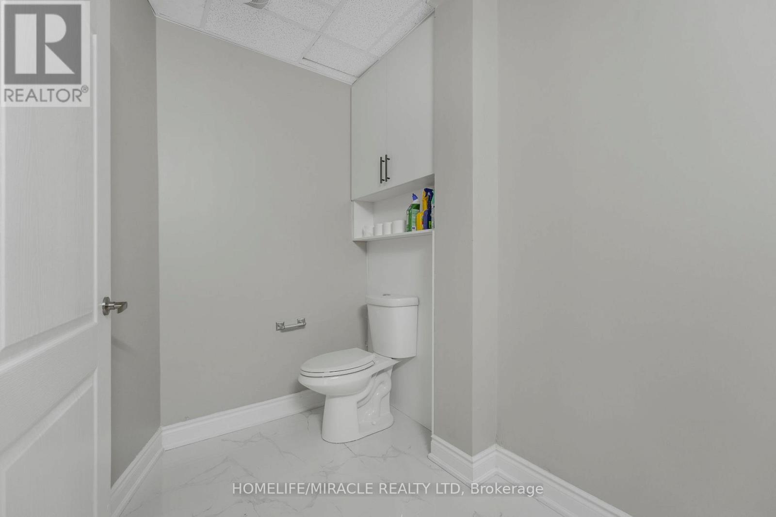 Bathroom - 112 - 2 Automatic Drive, Brampton, ON