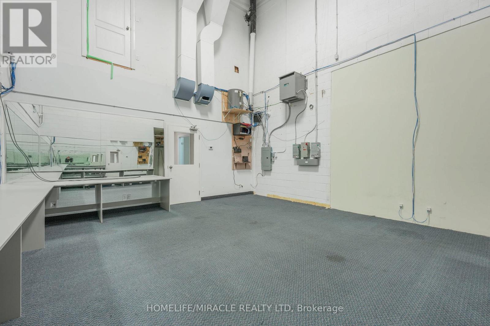 Commercial - 112 - 2 Automatic Drive, Brampton, ON