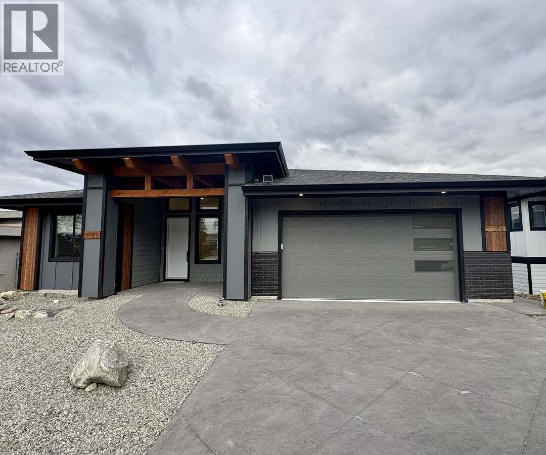 2140 Montenegro Drive, Kelowna, BC - Outdoor