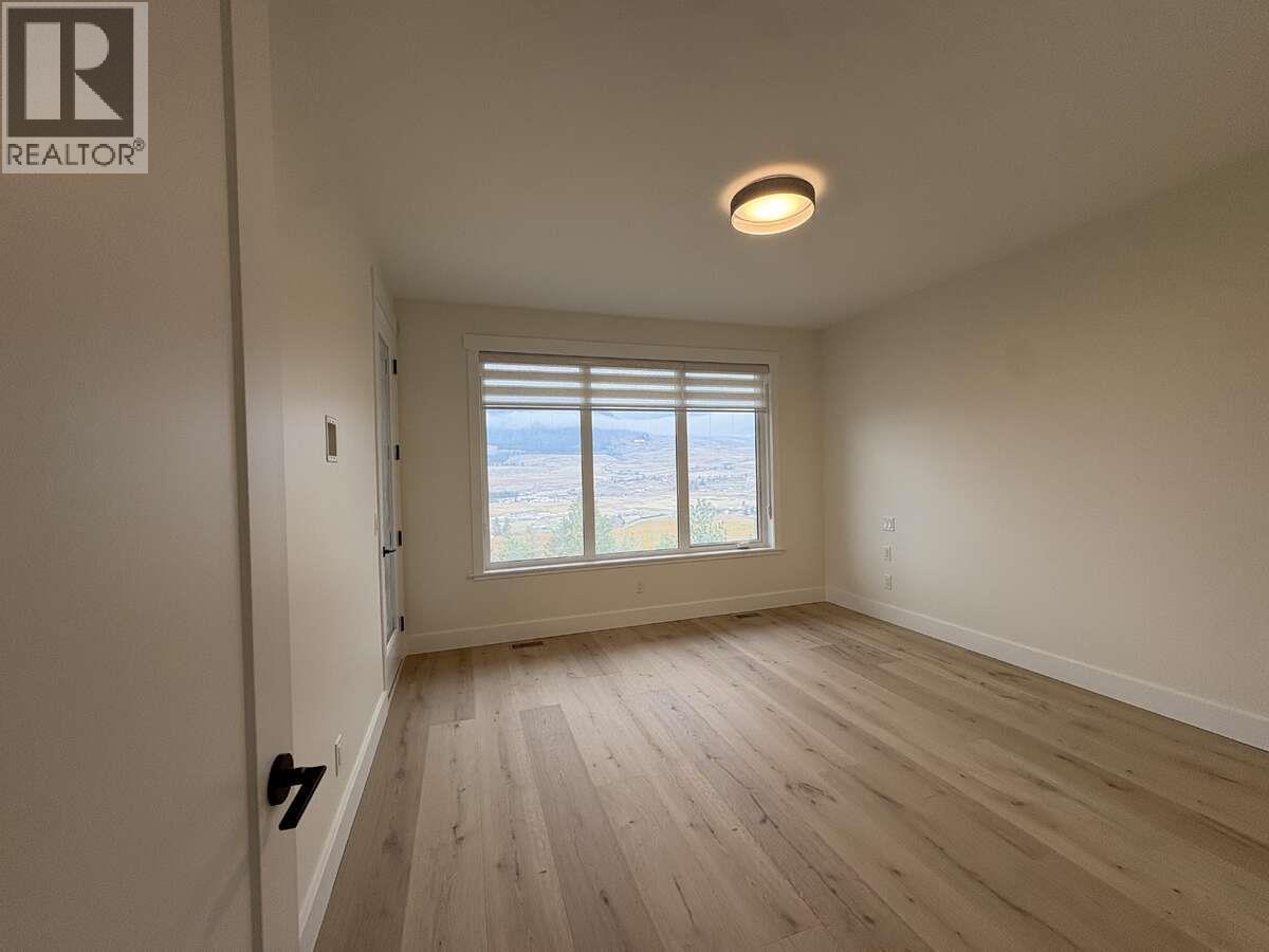 2140 Montenegro Drive, Kelowna, BC - Indoor Photo Showing Other Room