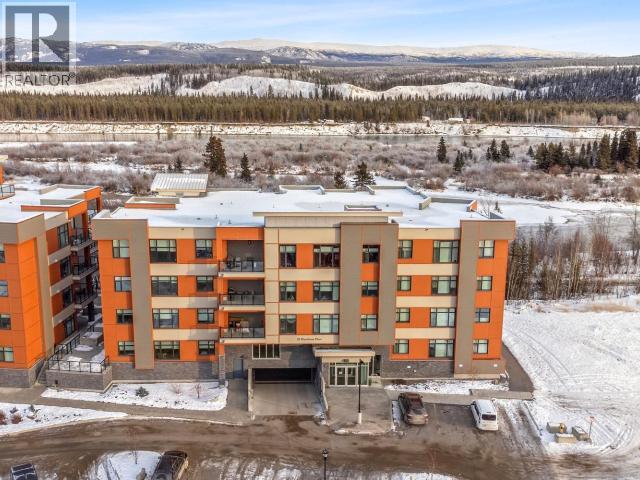 405-38 Waterfront Place, Whitehorse, YT - Outdoor With Balcony