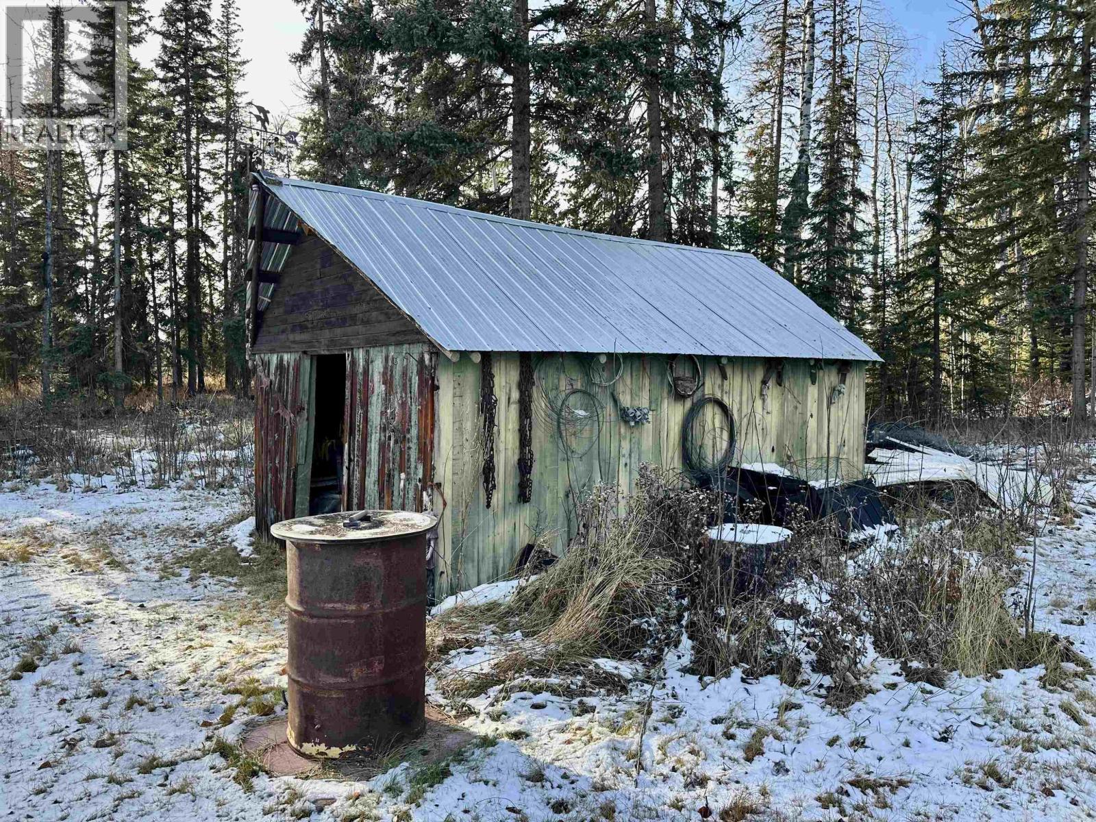 6808 Stokes Road, 100 Mile House, BC - Outdoor