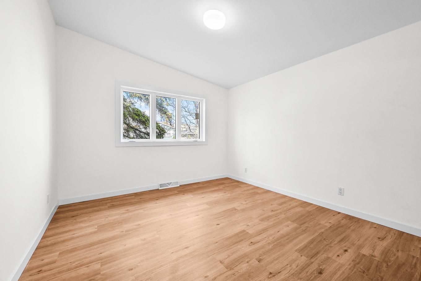 Chambre à coucher principale - 1488 Boul. Lebel, Chambly, QC - Indoor Photo Showing Other Room