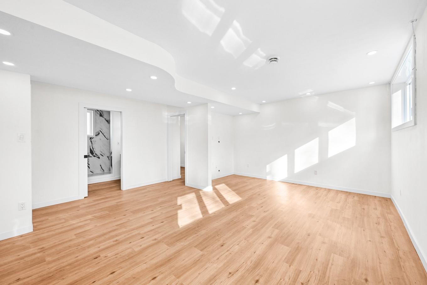 Salle familiale - 1488 Boul. Lebel, Chambly, QC - Indoor Photo Showing Other Room