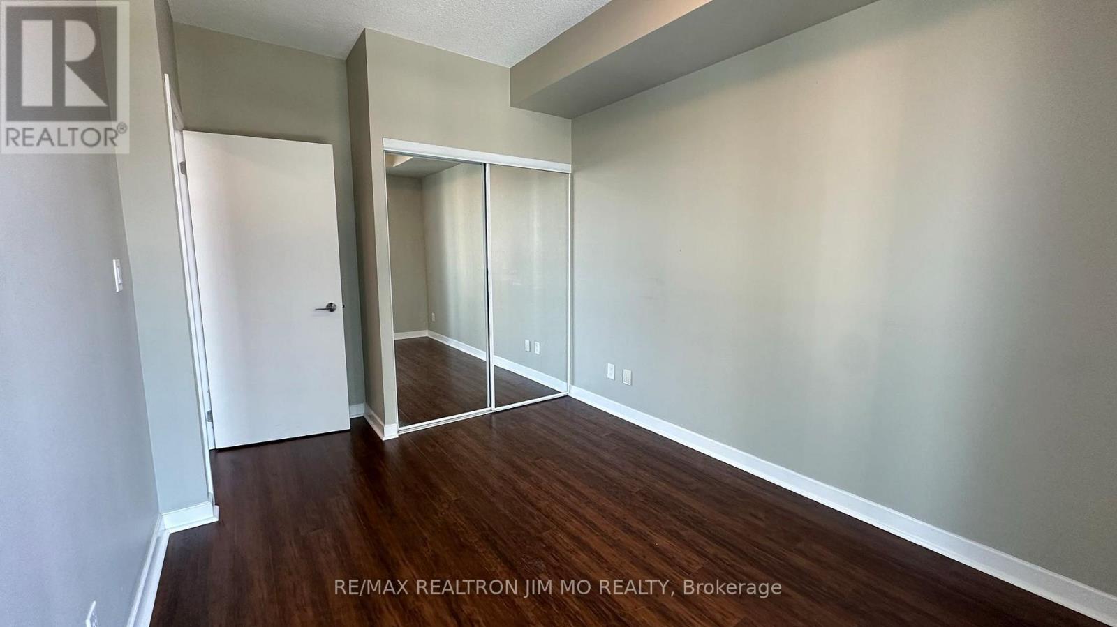 1704 - 18 Harbour Street, Toronto, ON - Indoor Photo Showing Other Room