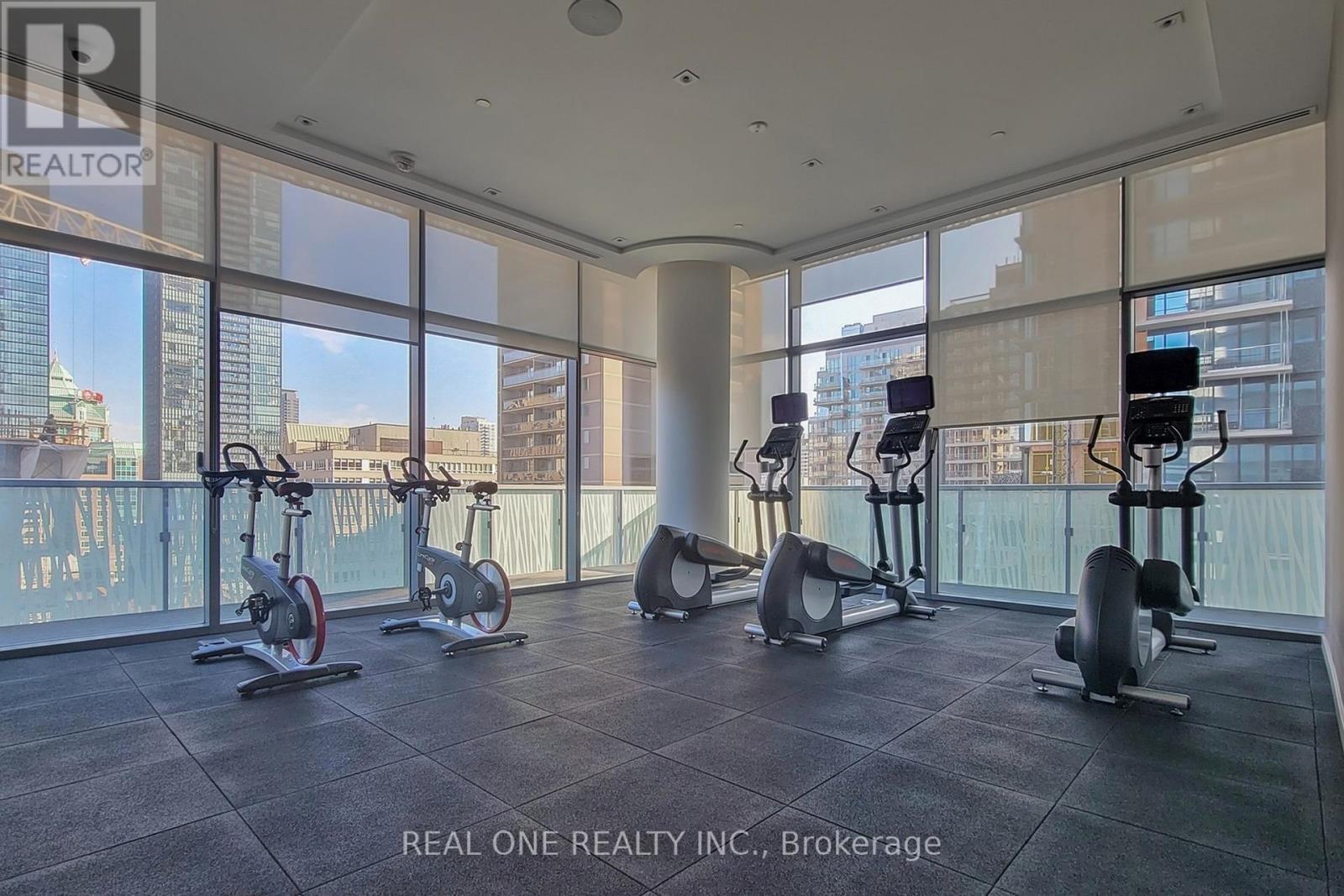 2510 - 50 Charles Street E, Toronto, ON - Indoor Photo Showing Gym Room