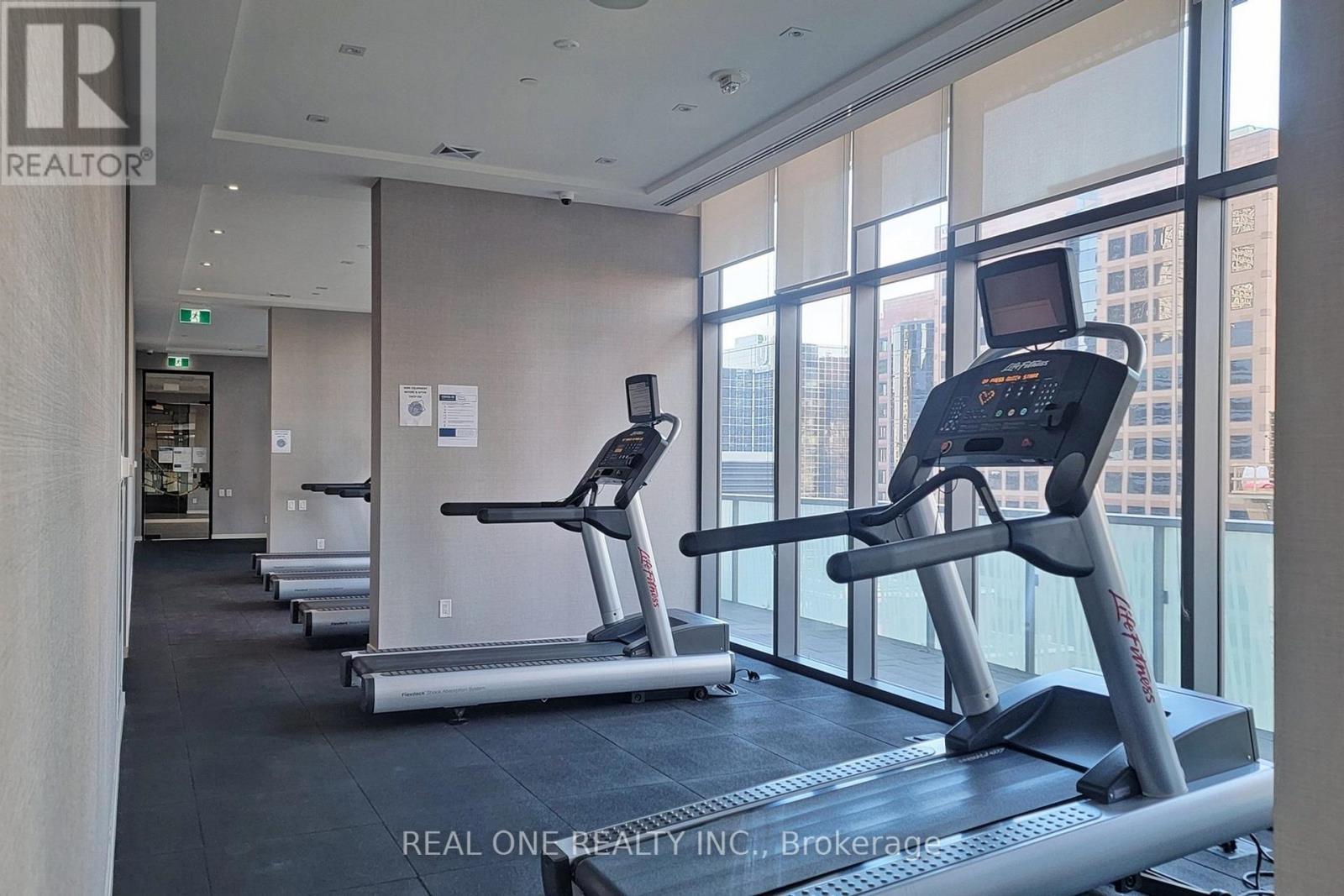2510 - 50 Charles Street E, Toronto, ON - Indoor Photo Showing Gym Room