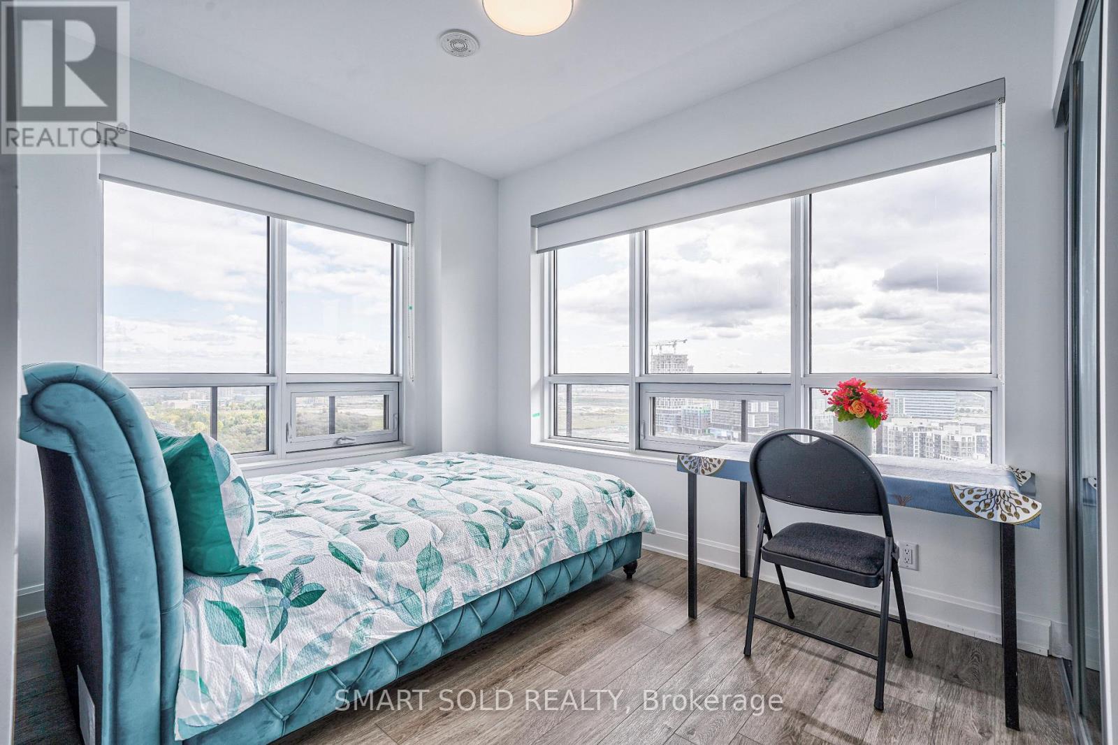 C 2701 - 8 Water Walk Drive, Markham, ON - Indoor Photo Showing Bedroom
