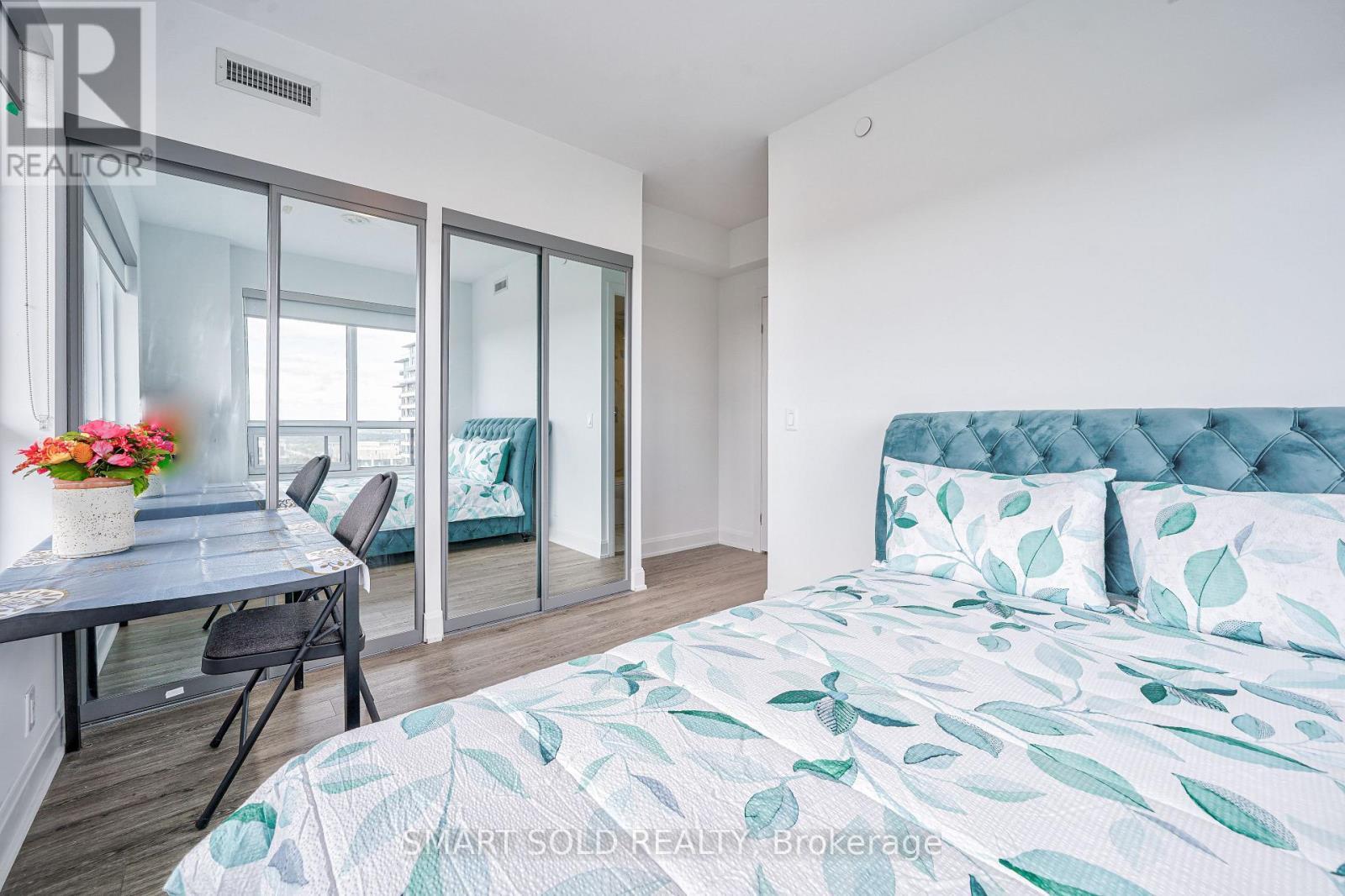 C 2701 - 8 Water Walk Drive, Markham, ON - Indoor Photo Showing Bedroom