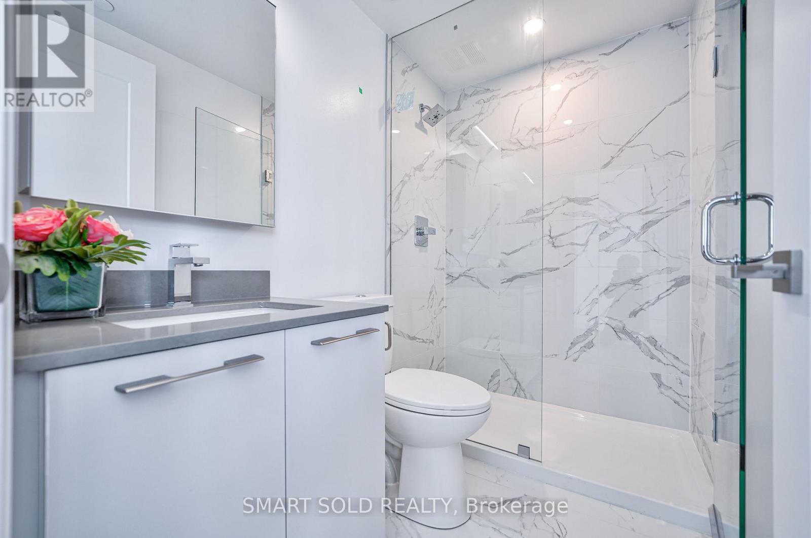 C 2701 - 8 Water Walk Drive, Markham, ON - Indoor Photo Showing Bathroom