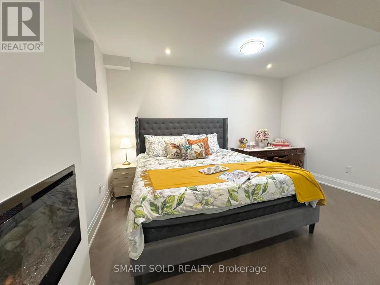 Rma Bsm - 133 Hillsview Drive, Richmond Hill, ON - Indoor Photo Showing Bedroom