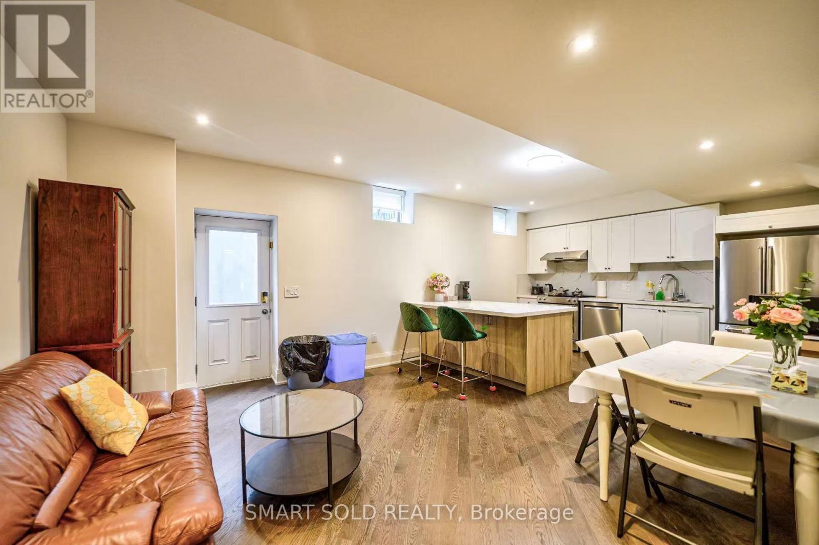 Rma Bsm - 133 Hillsview Drive, Richmond Hill, ON - Indoor