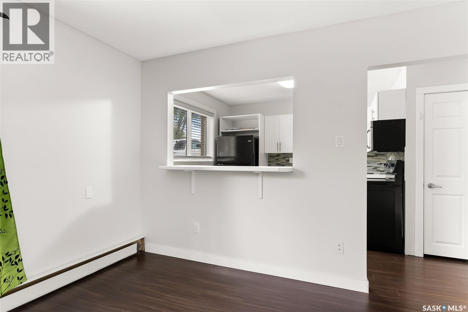 4 230 Broadway Avenue E, Regina, SK - Indoor Photo Showing Other Room